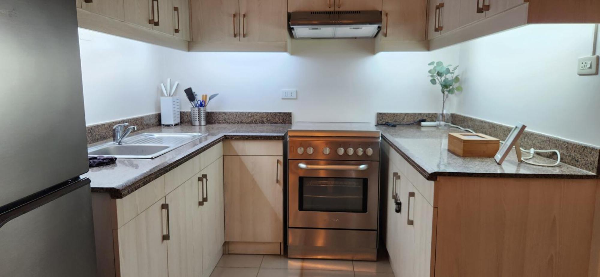 Casa Antonio At Fairway Terraces Family Penthouse 2Br Wi-Fi Nr Golf, Airport, Fort Bgc Маніла Екстер'єр фото